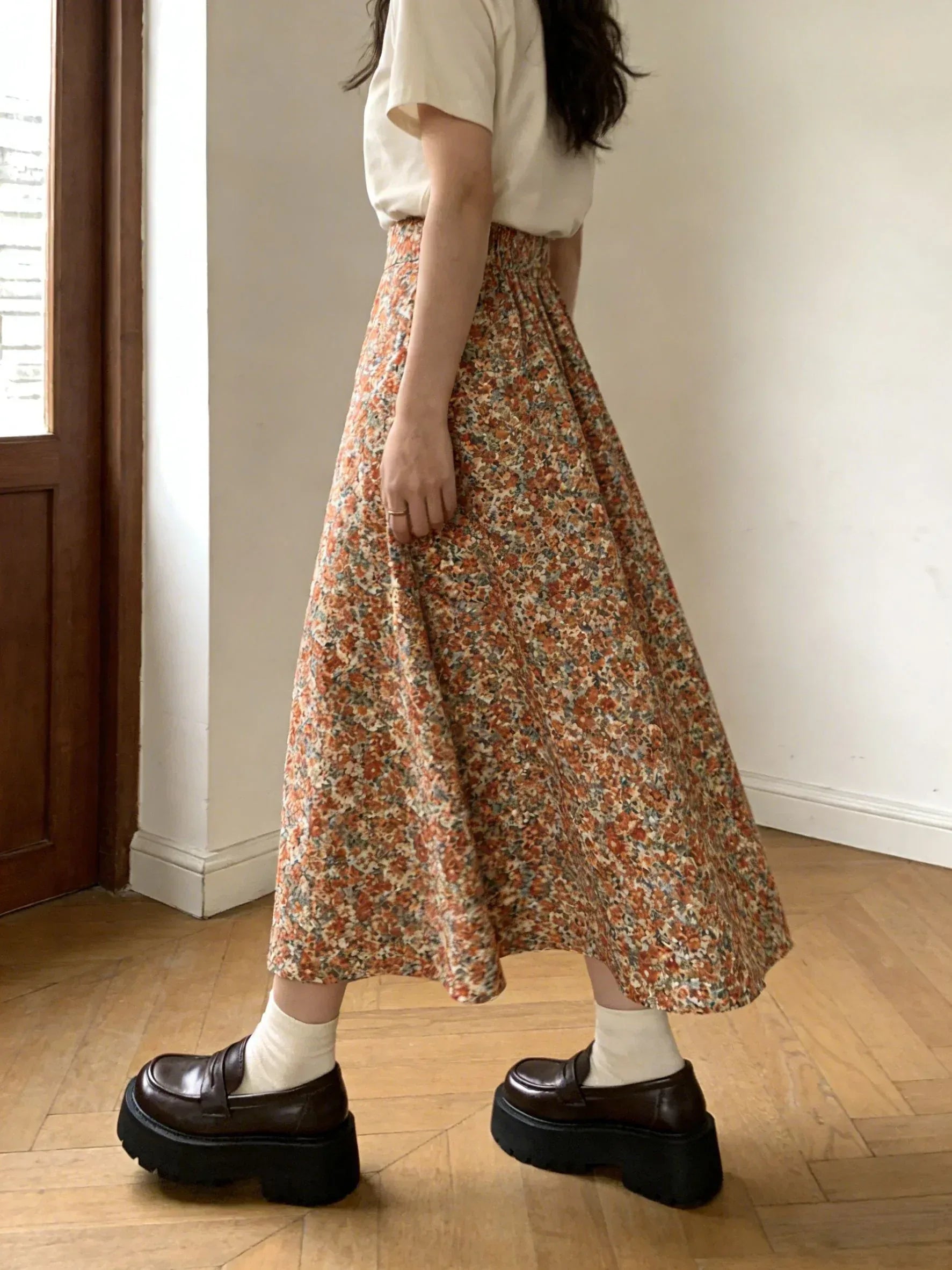 AI_4_b91ecfac-9335-4d21-972a-63cc30f95206 - SourceFlow Garments